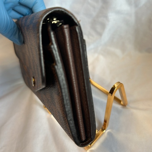 EUC: Louis Vuitton Sara Damier Ebene Long wallet. Very clean. Can use chain: - Picture 12 of 16